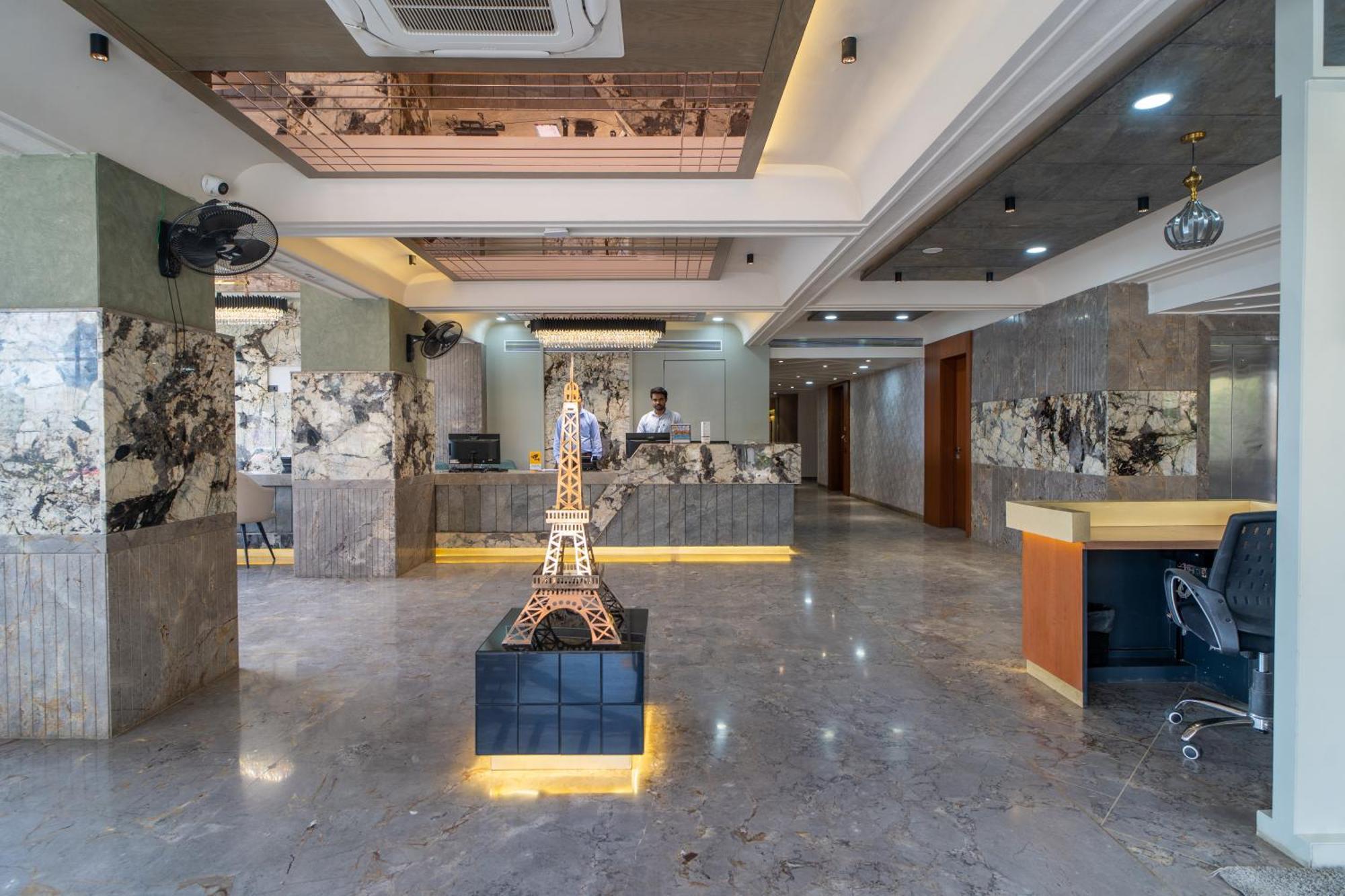 Chokar Dhani Resort Nagpur Exterior photo